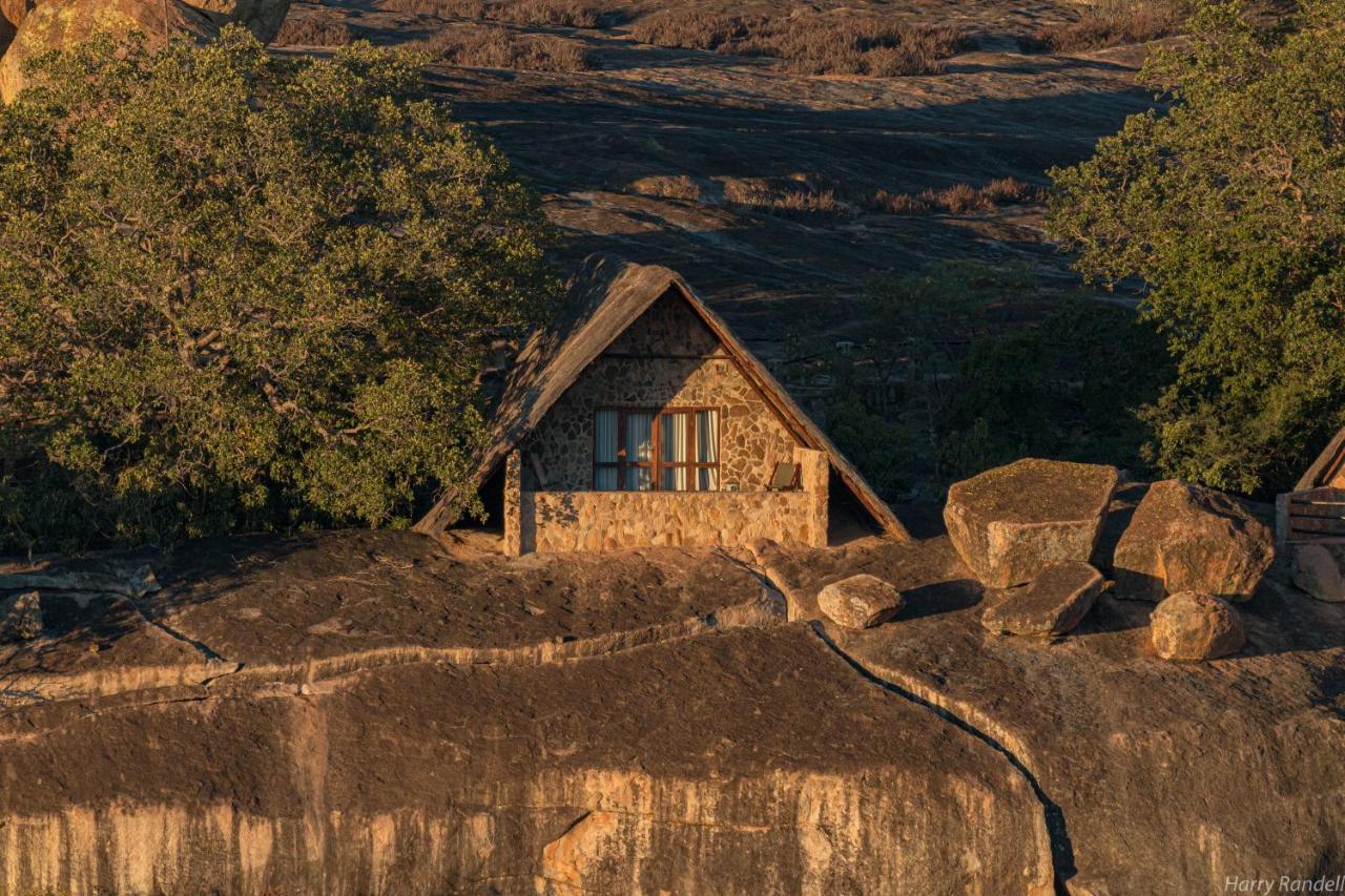 Big Cave Camp Villa Matopos ภายนอก รูปภาพ