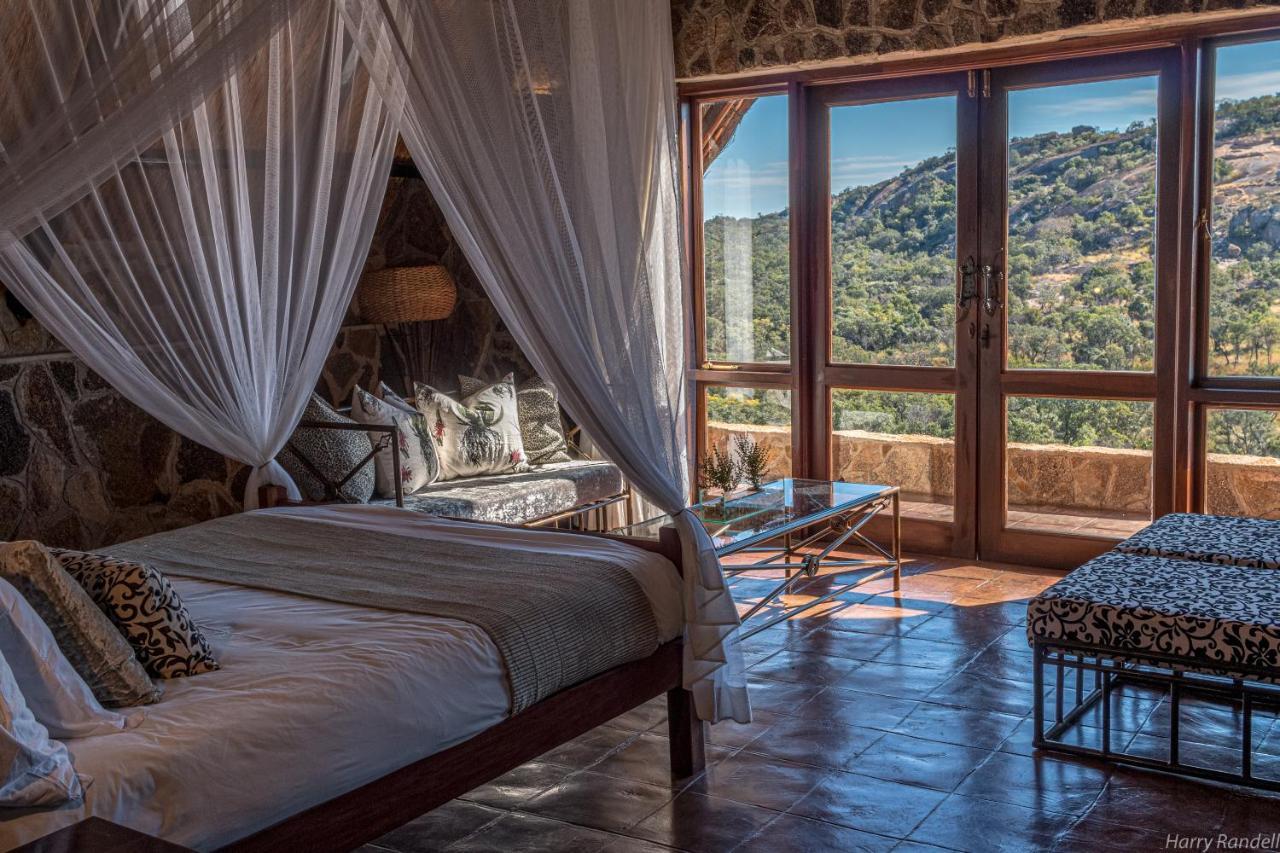 Big Cave Camp Villa Matopos ภายนอก รูปภาพ