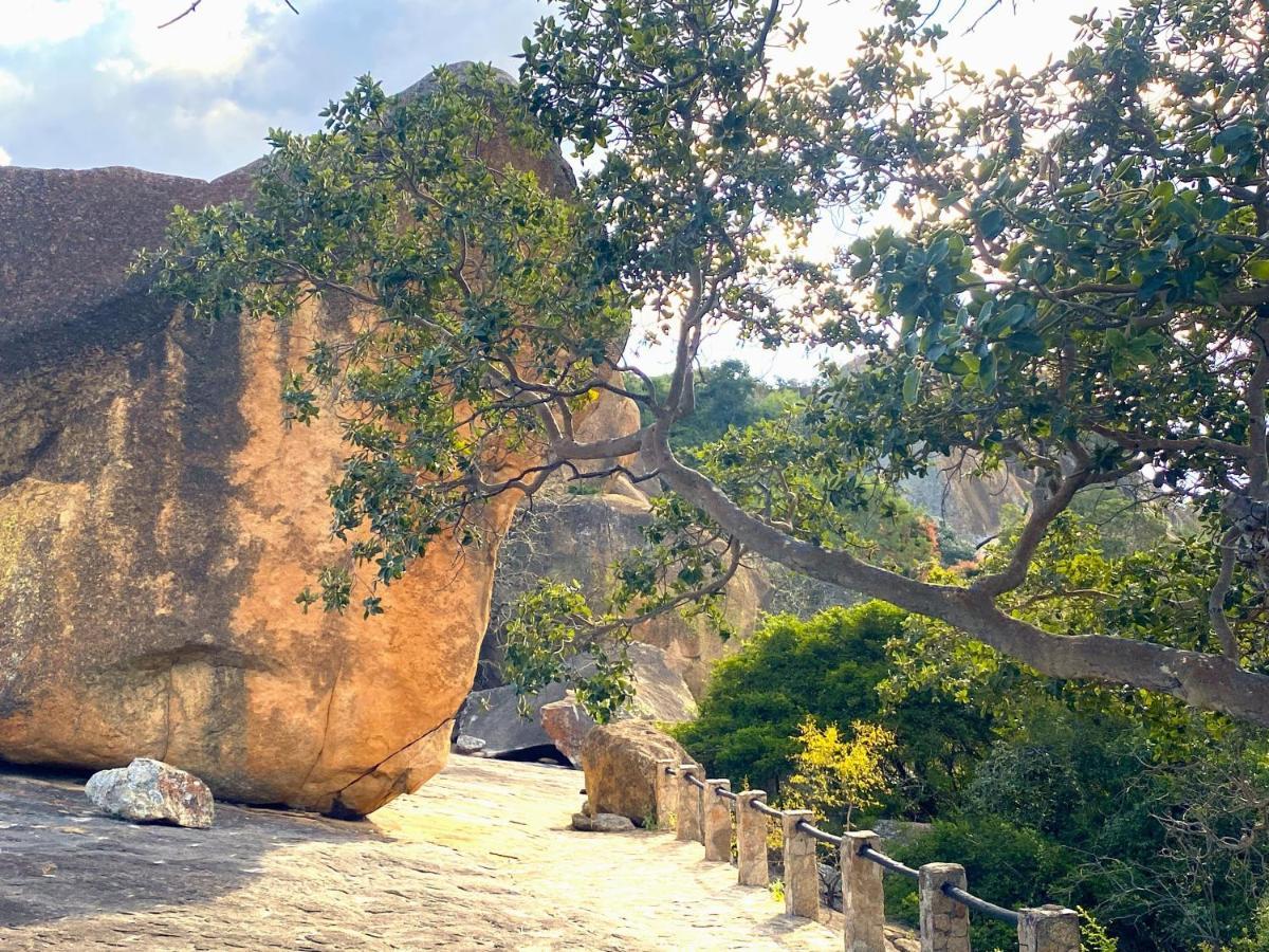 Big Cave Camp Villa Matopos ภายนอก รูปภาพ