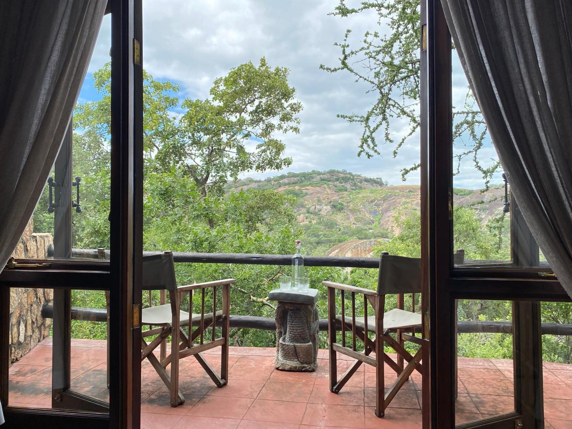 Big Cave Camp Villa Matopos ภายนอก รูปภาพ