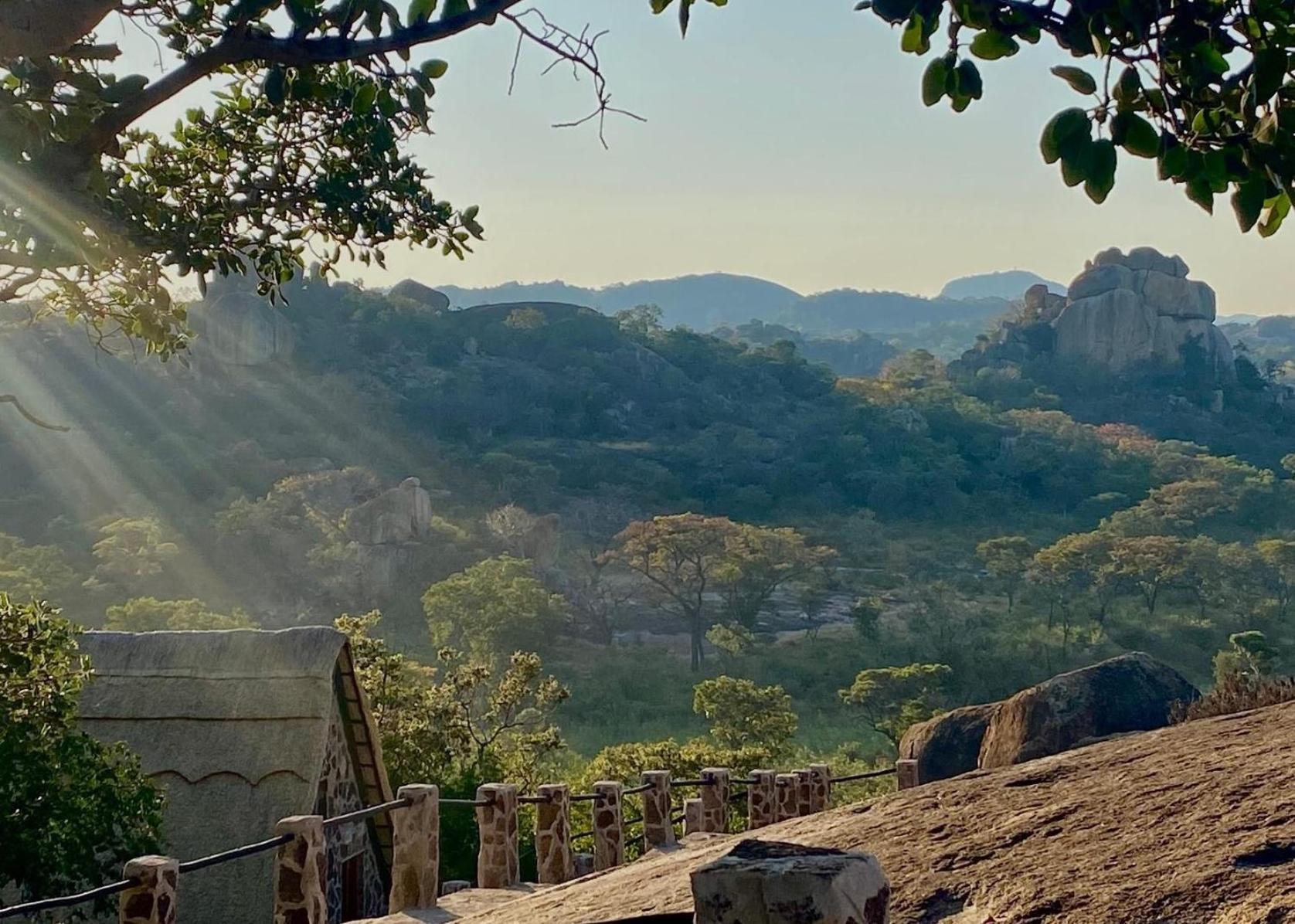 Big Cave Camp Villa Matopos ภายนอก รูปภาพ